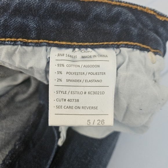 Kancan Dark Wash Bell Bottom Frayed Hem Highwaist  Jeans Size 5/26 - Picture 6 of 7